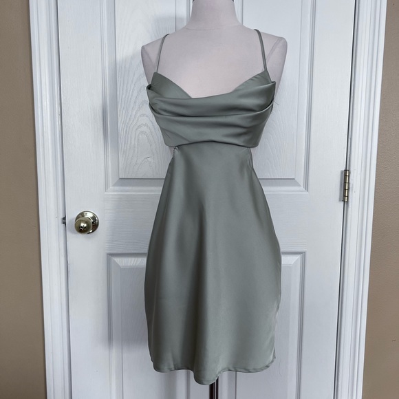 Princess Polly jemma mini dress sage - Picture 5 of 11